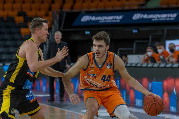 数百次重复 数百次重复